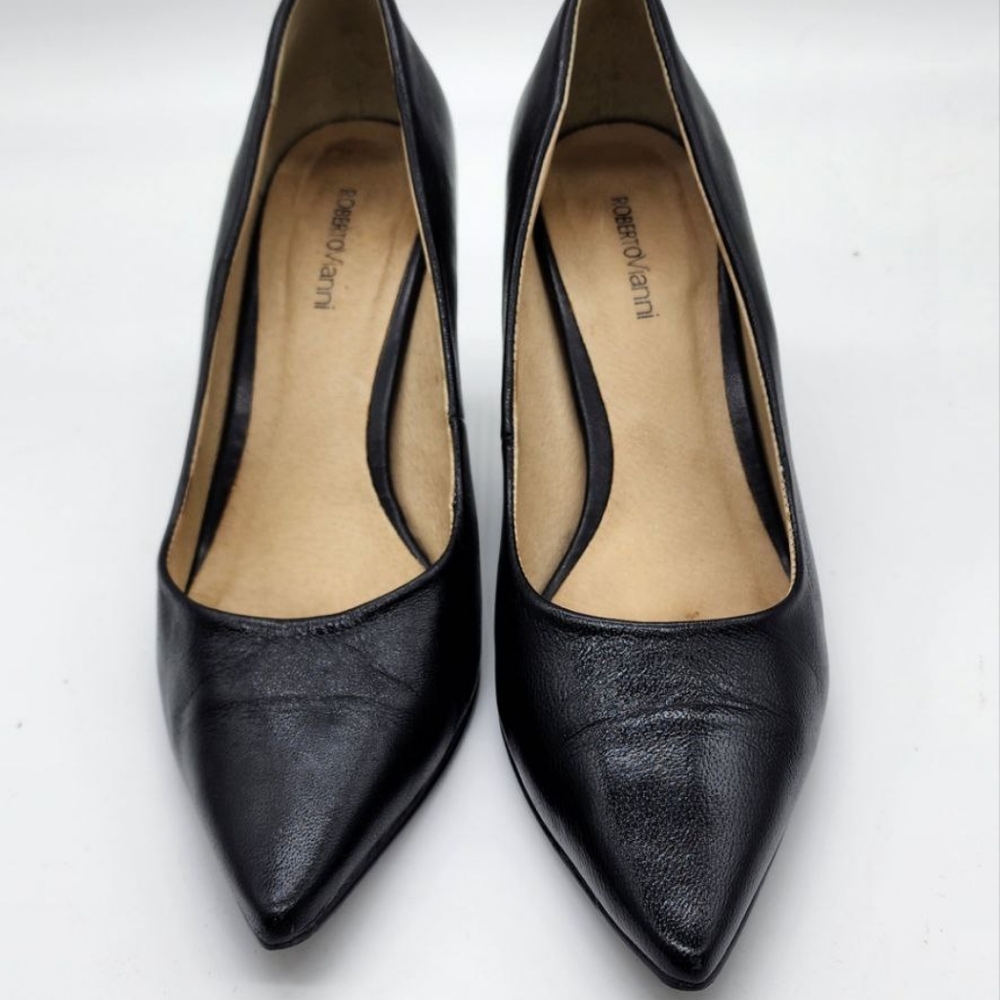 Black Leather Pointed Toe Pumps